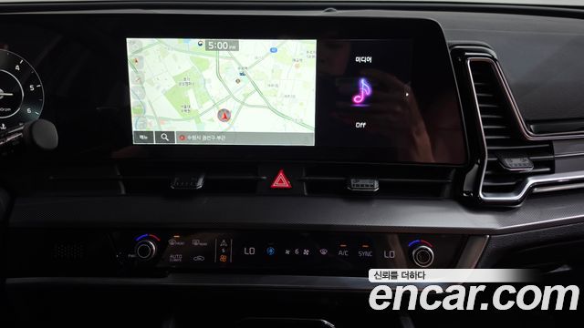 Kia Sportage (V) Diesel 2.0 2WD Nobleless 2022 — фото 12