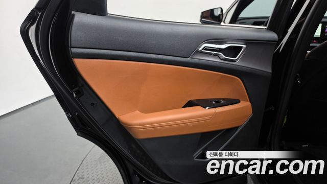Kia Sportage (V) Diesel 2.0 2WD Nobleless 2022 — фото 25