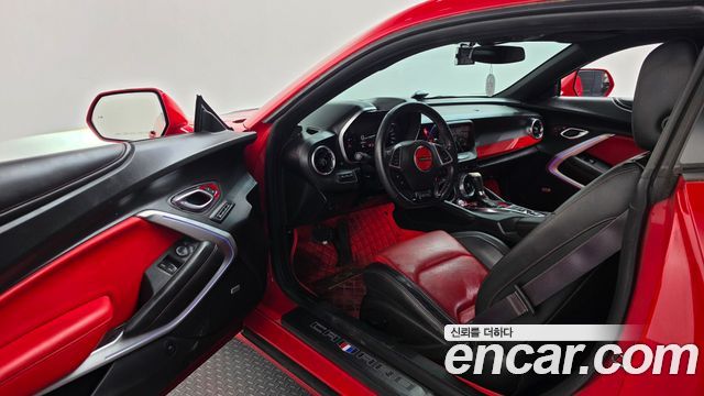 Chevrolet Camaro SS 6.2 V8 Volcano Red 2017 — фото 10