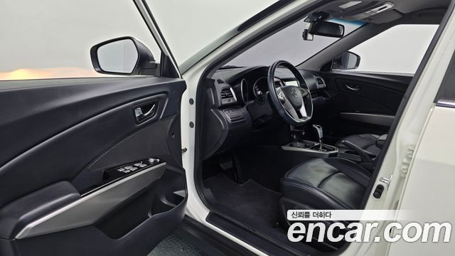 KG Mobility (SsangYong) Tivoli Diesel LX 2WD 2016 — фото 10