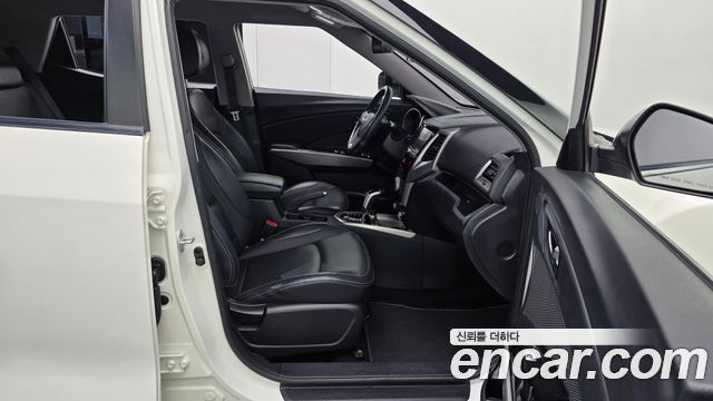 KG Mobility (SsangYong) Tivoli Diesel LX 2WD 2016 — фото 11