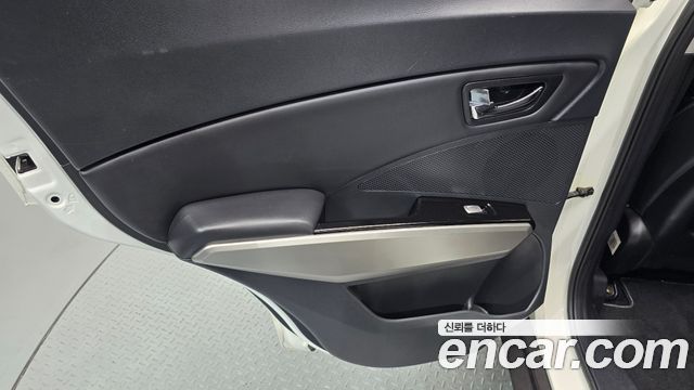 KG Mobility (SsangYong) Tivoli Diesel LX 2WD 2016 — фото 25
