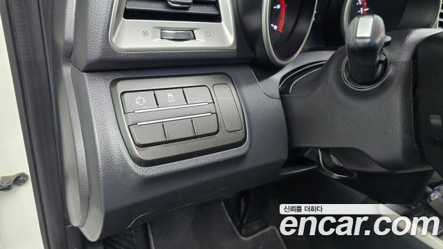 KG Mobility (SsangYong) Tivoli Diesel LX 2WD 2016 — фото 27