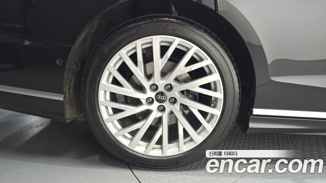 Audi A8 (D5) 50 TDI Quattro LWB 2021 — фото 5