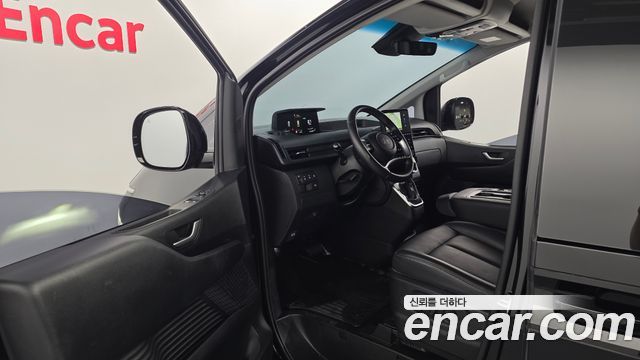 Hyundai Staria Tourer 11-Seater Modern 2025 — фото 10