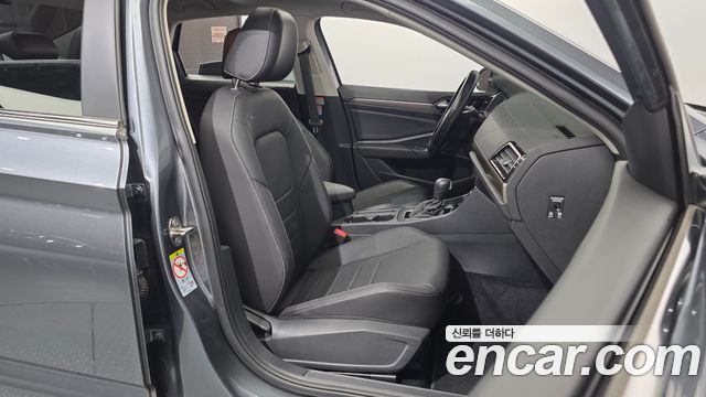 Volkswagen Jetta (VII) 1.4 TSI Prestige 2020 — фото 12