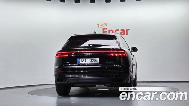 Audi Q8 (4M) 55 TFSI Quattro Premium 2023 — фото 4