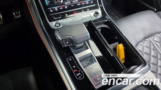 Audi Q8 (4M) 55 TFSI Quattro Premium 2023 — фото 9