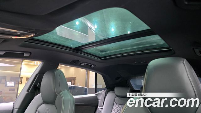 Audi Q8 (4M) 55 TFSI Quattro Premium 2023 — фото 18