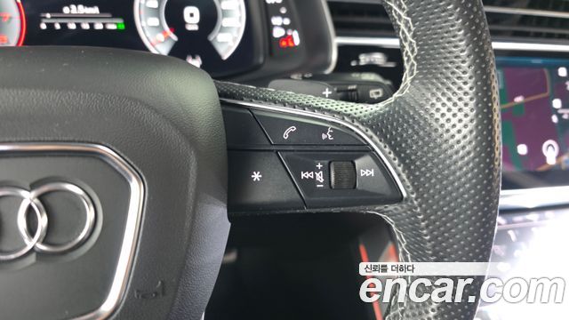 Audi Q8 (4M) 55 TFSI Quattro Premium 2023 — фото 33