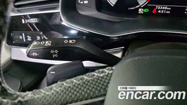 Audi Q8 (4M) 55 TFSI Quattro Premium 2023 — фото 36
