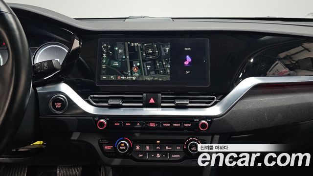 Kia Niro Plus Air 2023 — фото 14