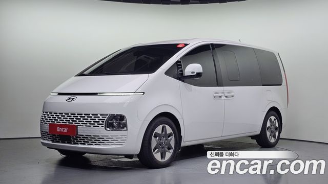 Hyundai Staria Tourer 11-Seater Modern 2024 — фото 1