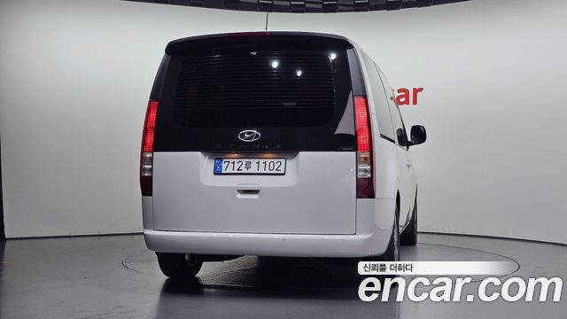 Hyundai Staria Tourer 11-Seater Modern 2024 — фото 4