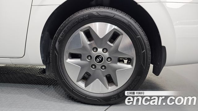Hyundai Staria Tourer 11-Seater Modern 2024 — фото 21