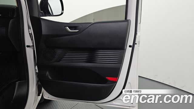 Hyundai Staria Tourer 11-Seater Modern 2024 — фото 25