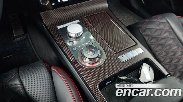 Genesis G80 (RG3) Gasoline 2.5 Turbo AWD 2025 — фото 9