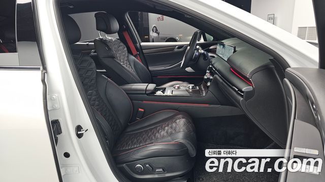 Genesis G80 (RG3) Gasoline 2.5 Turbo AWD 2025 — фото 32