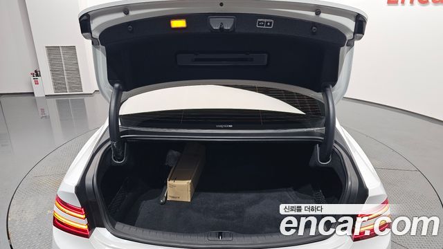 Genesis G80 (RG3) Gasoline 2.5 Turbo AWD 2025 — фото 39