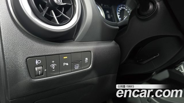 Hyundai Kona Hybrid Modern Choice 2023 — фото 24