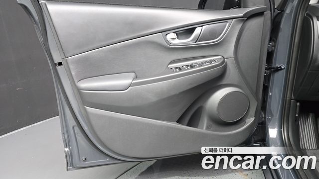 Hyundai Kona Hybrid Modern Choice 2023 — фото 30