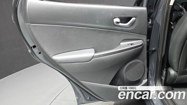 Hyundai Kona Hybrid Modern Choice 2023 — фото 31