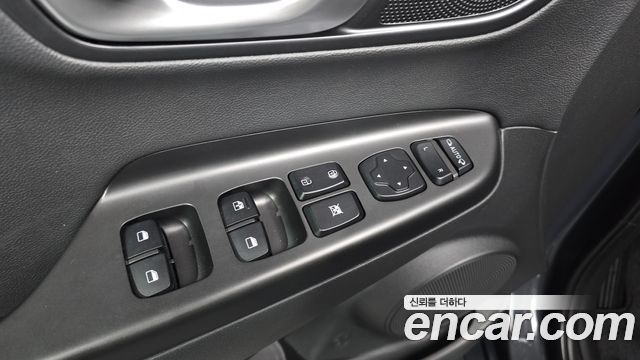 Hyundai Kona Hybrid Modern Choice 2023 — фото 34
