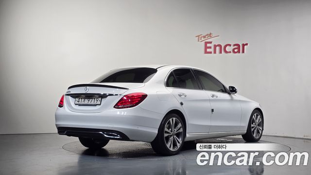 Mercedes-Benz C-Class (W205) C220 d Avantgarde 2018 — фото 2