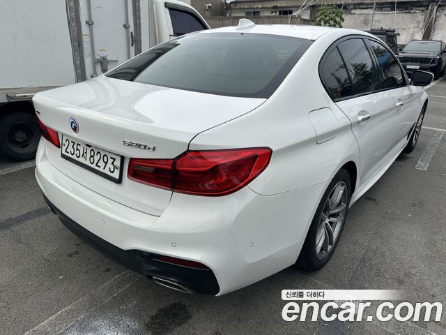 BMW 5 Series (G30) 520d xDrive M Sport Package Plus 2017 — фото 4
