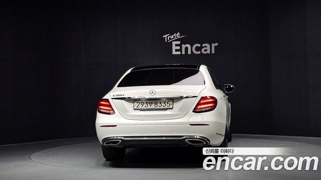 Mercedes-Benz E-Class (W213) E300e Exclusive 2019 — фото 4