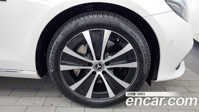 Mercedes-Benz E-Class (W213) E300e Exclusive 2019 — фото 21