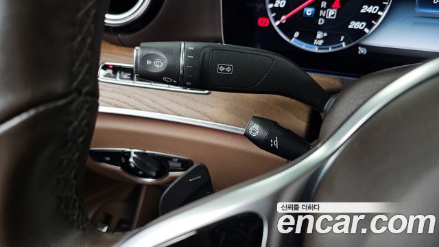 Mercedes-Benz E-Class (W213) E300e Exclusive 2019 — фото 28