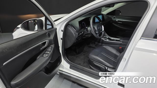 Hyundai Sonata (DN8) 2.0 LPG(rental car) Style 2022 — фото 10