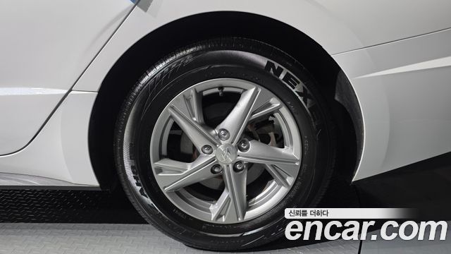 Hyundai Sonata (DN8) 2.0 LPG(rental car) Style 2022 — фото 27