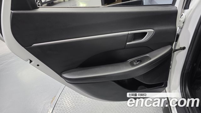 Hyundai Sonata (DN8) 2.0 LPG(rental car) Style 2022 — фото 31