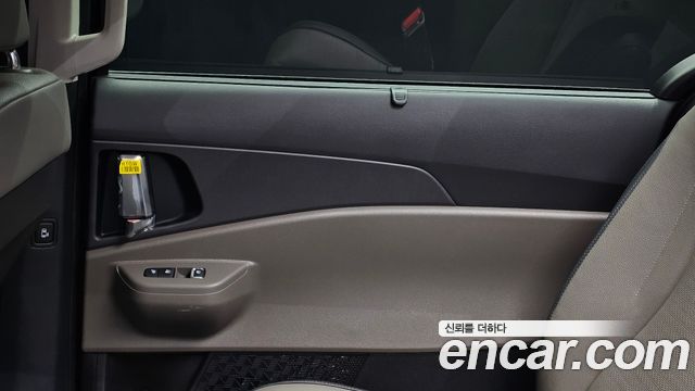 Kia Carnival (IV) HEV 9seater Nobless 2024 — фото 25