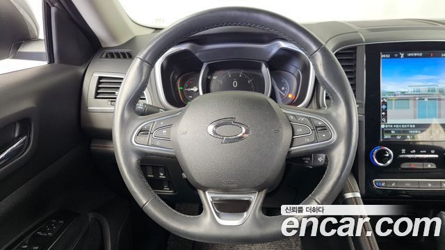 Renault Korea QM6 2.0 LPe Premiere 2WD 2023 — фото 13