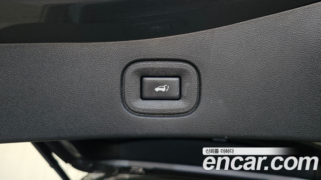 Renault Korea QM6 2.0 LPe Premiere 2WD 2023 — фото 28