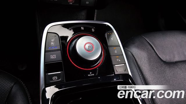 Kia Niro Plus Air 2023 — фото 9