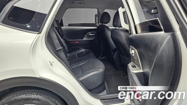 Kia Niro Plus Air 2023 — фото 16