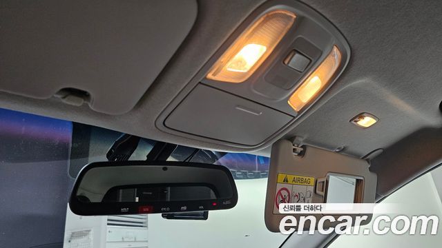 Kia Niro Plus Air 2023 — фото 21