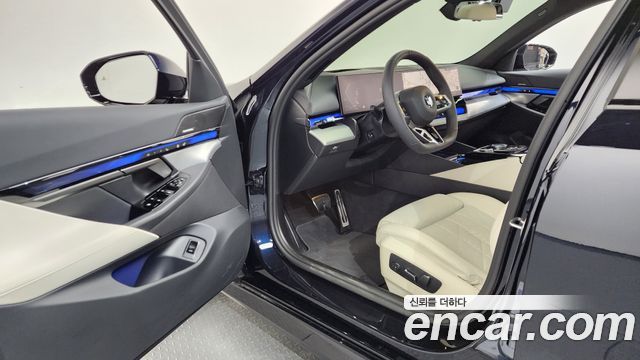BMW 5 Series (G60) 520i M Sport 2026 — фото 10