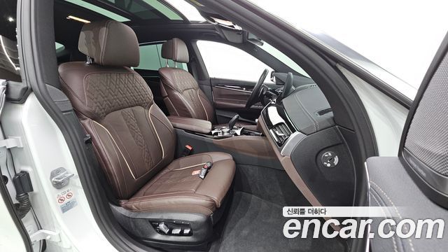 BMW 6 Series GT (G32) 630i xDrive M Sport 2024 — фото 15