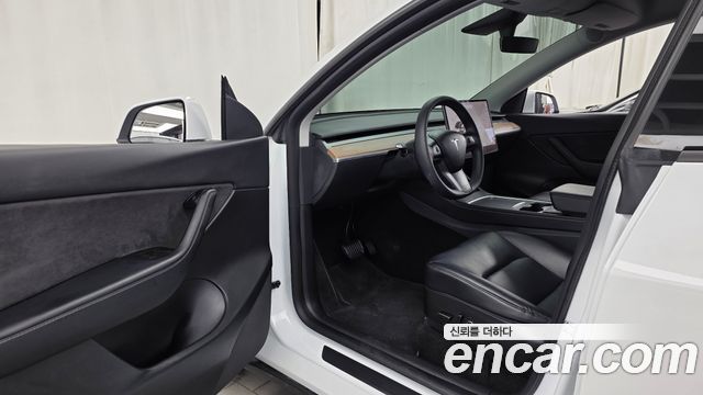 Tesla Model Y Standard Range RWD 2021 — фото 10