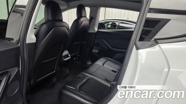Tesla Model Y Standard Range RWD 2021 — фото 26