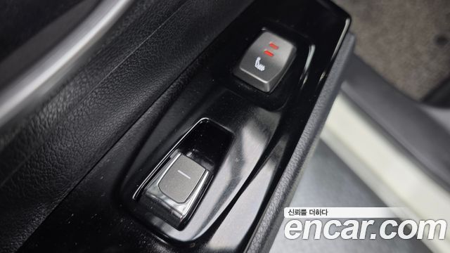 KG Mobility (SsangYong) Beautiful Korando Gasoline 1.5 2WD C5 Plus 2020 — фото 29