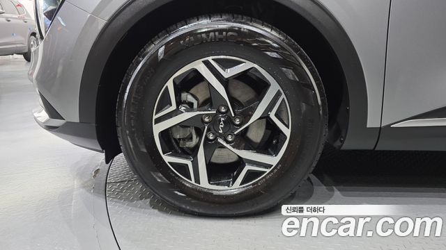 Kia Sportage (V) Diesel 2.0 4WD Prestige 2023 — фото 5