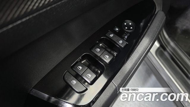 Kia Sportage (V) Diesel 2.0 4WD Prestige 2023 — фото 13
