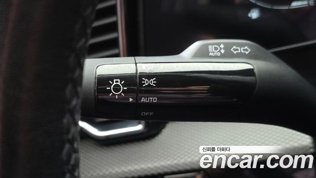 Kia Sportage (V) Diesel 2.0 4WD Prestige 2023 — фото 15
