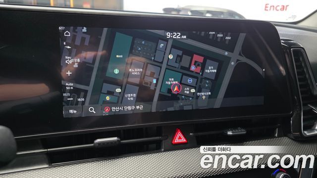 Kia Sportage (V) Diesel 2.0 4WD Prestige 2023 — фото 17